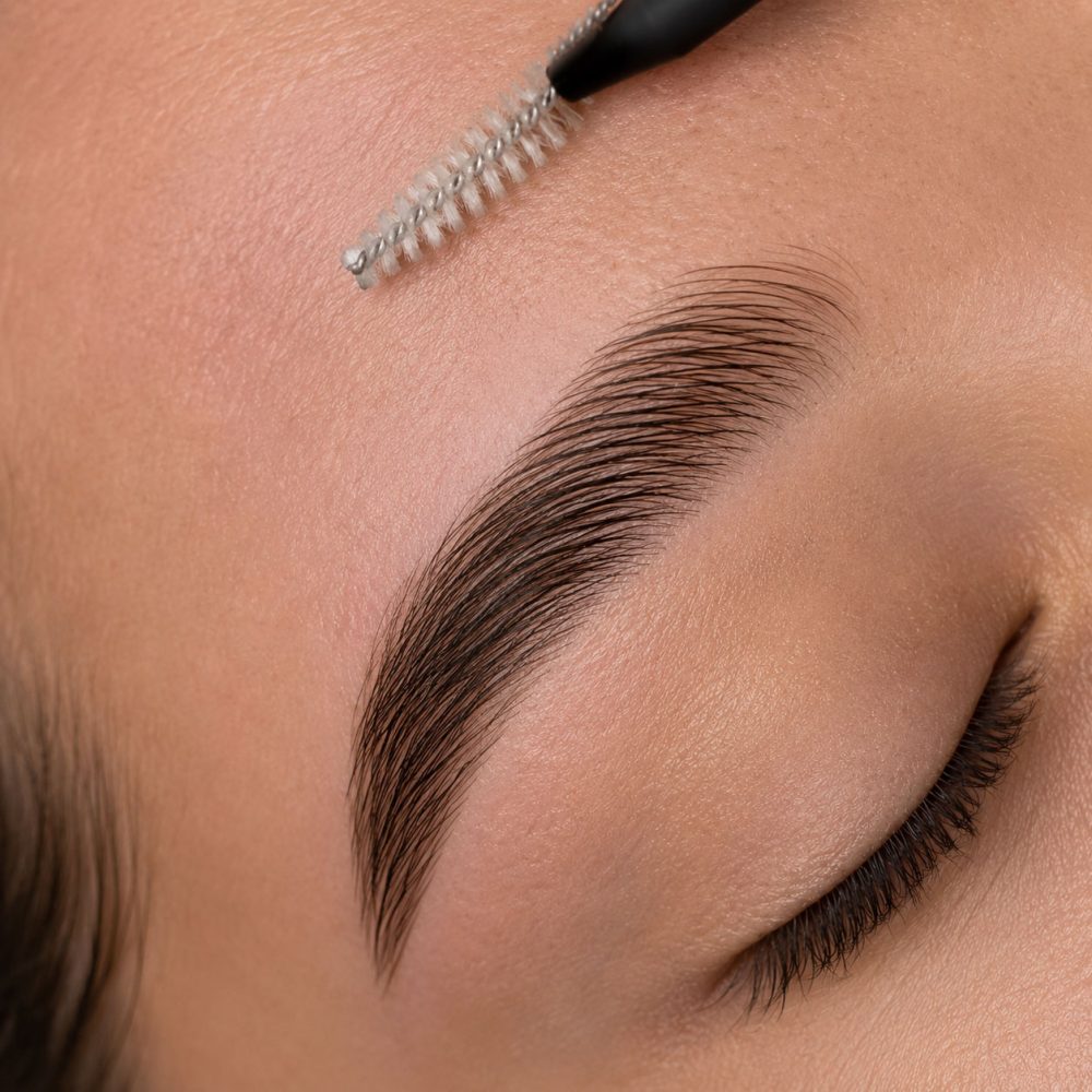 Glam Glow Eyebrows Lamination - Image 2
