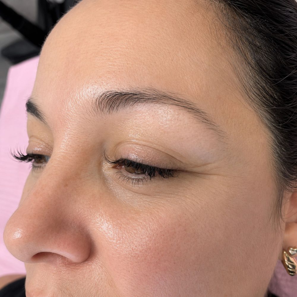 Microblading eyebrows - First session - Image 2